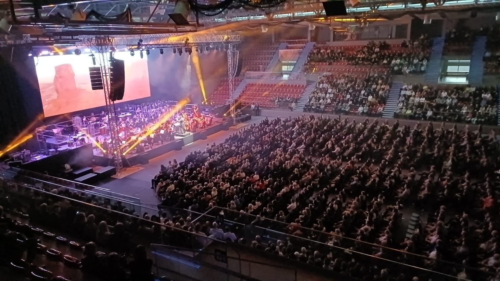 dokumenty na dużą imprezę masową przygotowuje perez